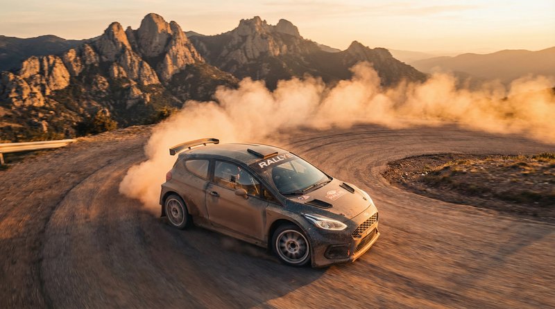 青柠视频跑车视频：山路拉力赛